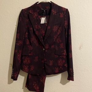 White House black market pant suit slim size 6 new with tags